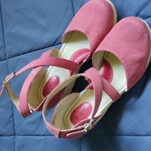 b.o.c Bree wedge sandals, apple canvas